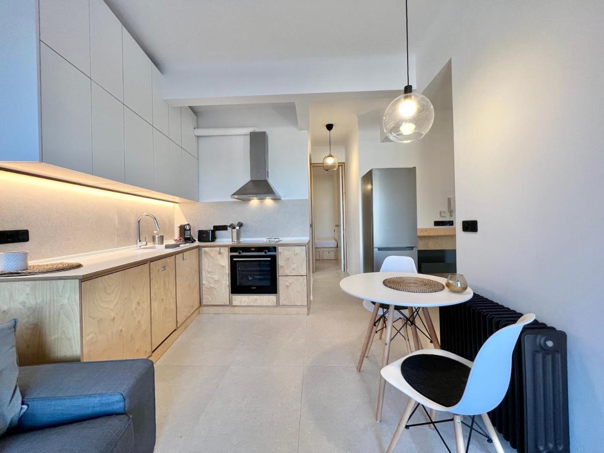 #Plato Apt By Halu! Apartments Солун Екстериор снимка